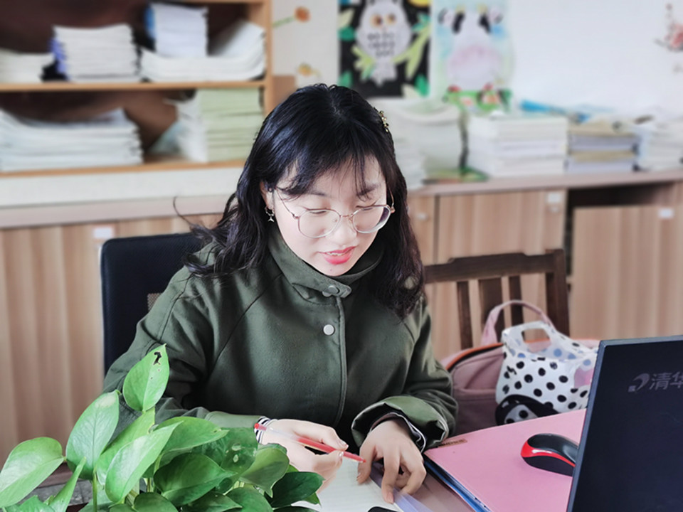 爱在心中---墨河中心小学王若琪老师的教育叙事